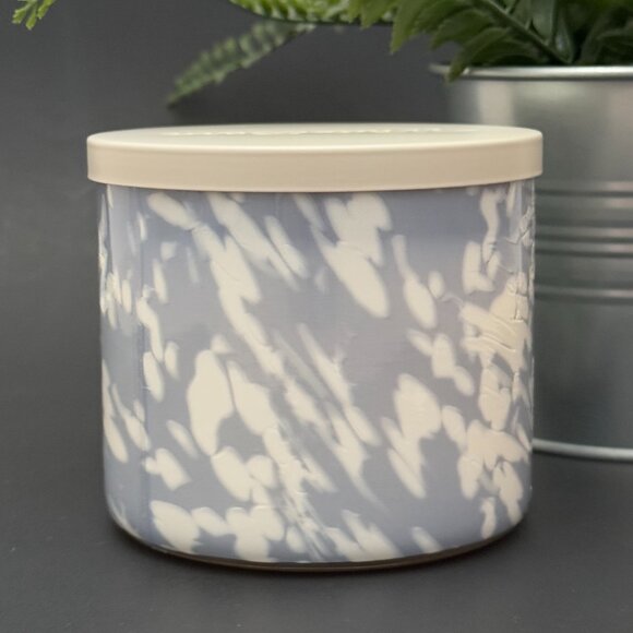 BBW Caramel Frappuccino White Barn Bath & Body Works 3 Wick Candle - Picture 2 of 10